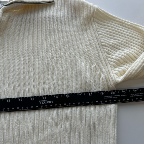 H&M Divided Womens XS Ribbed Knit Sweater With Zip Collar‎ 100% Acrylic - Picture 7 of 10